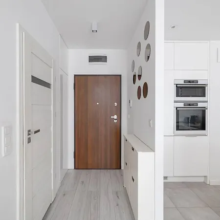 Ecru 1-bedroom With Parking And Balcony Apartment Warsaw