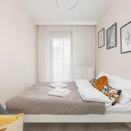 Ecru 1-bedroom With Parking And Balcony Lejlighed Warszawa